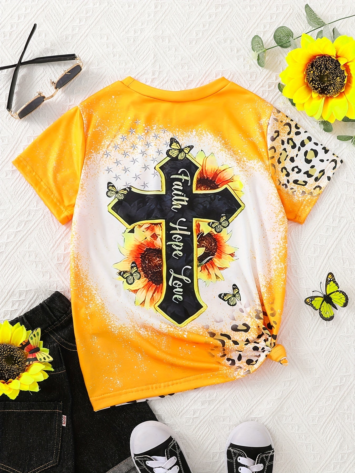 Sunflower Leopard Graphic T-Shirt for Girls - Casual Summer Top with Round Neck for Teens and Kids